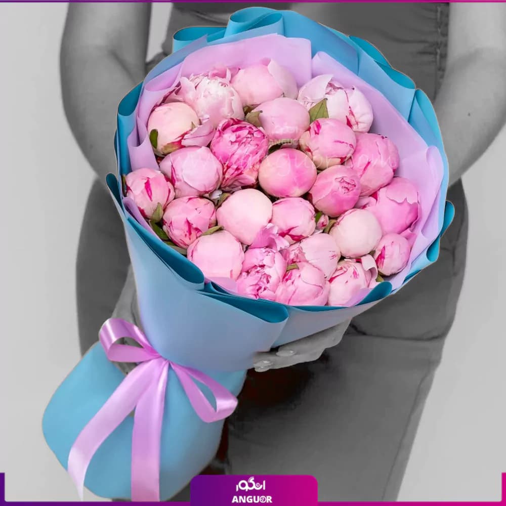 دسته گل پیونی جهان آفرین