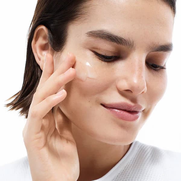 سرم روشن کننده و ضد لک کلینیک Clinique مدل Even Better حجم 30 میل — تصویر ۳
