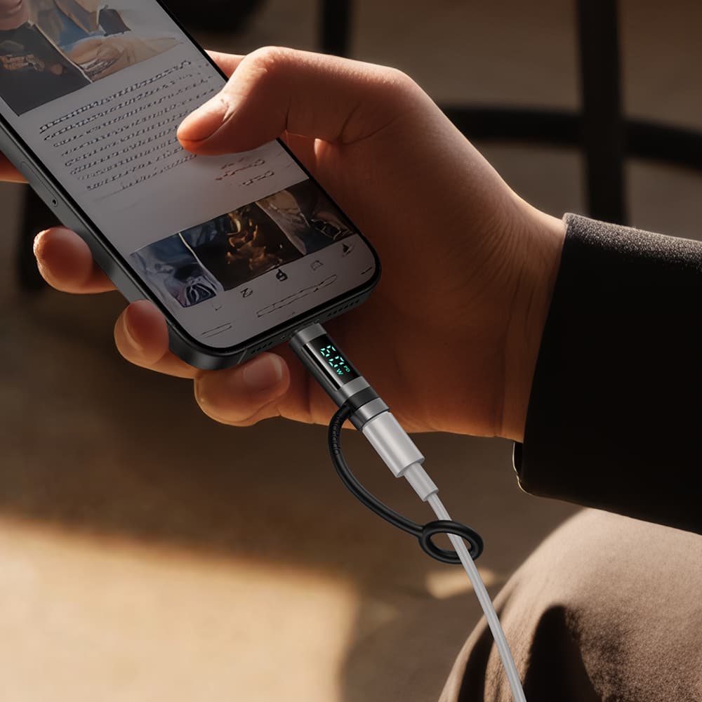 مبدل مک دودو Lightning به USB-C با نمایشگر LED و بند آویز توان 60 وات — تصویر ۲