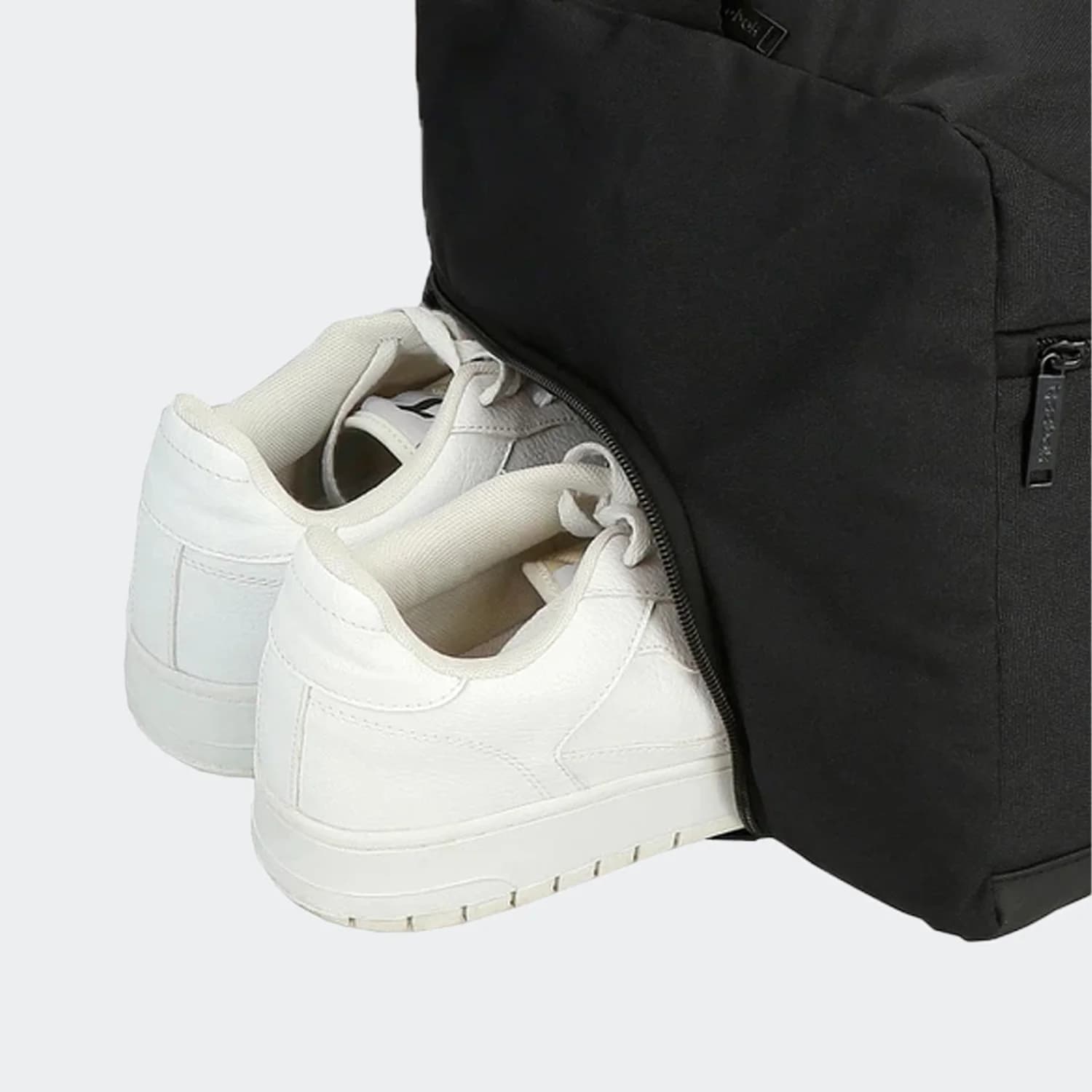ساک 69 لیتری ریباک مدل Sport Bag Ashland — تصویر ۴