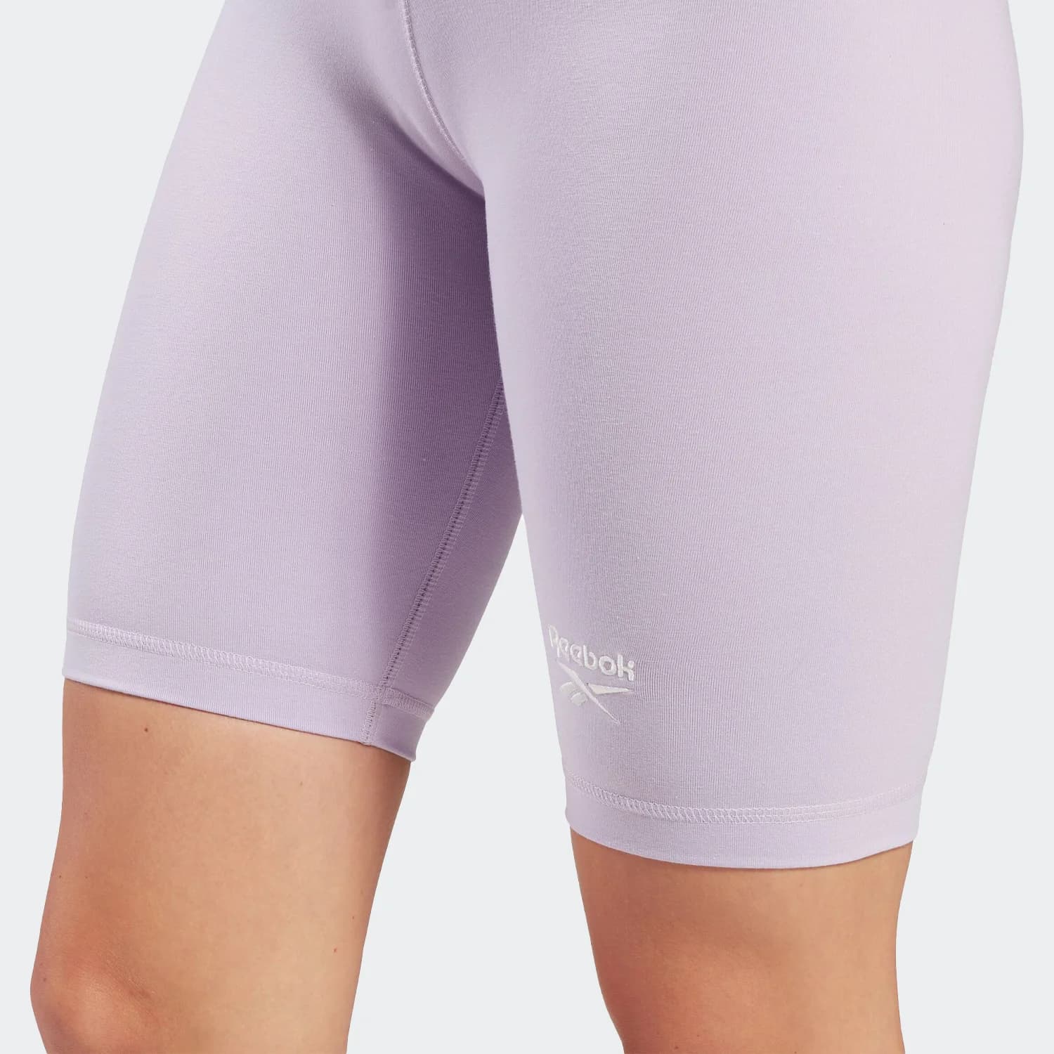 شلوارک زنانه ریباک مدل Reebok Identity Fitted Logo Women’s Biker Shorts — تصویر ۲