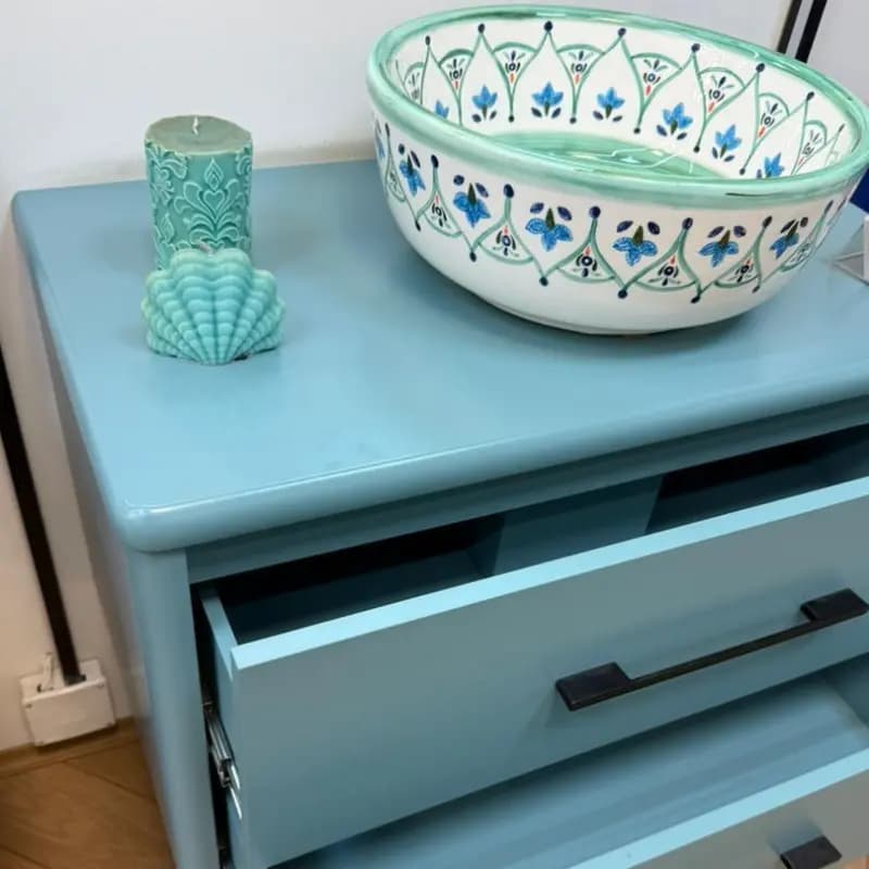 کابین روشویی دنیز ۸۰×۴۵ با دو کشو ریلی، دستگیره مشکی مات و رنگ سفارشی — تصویر ۲