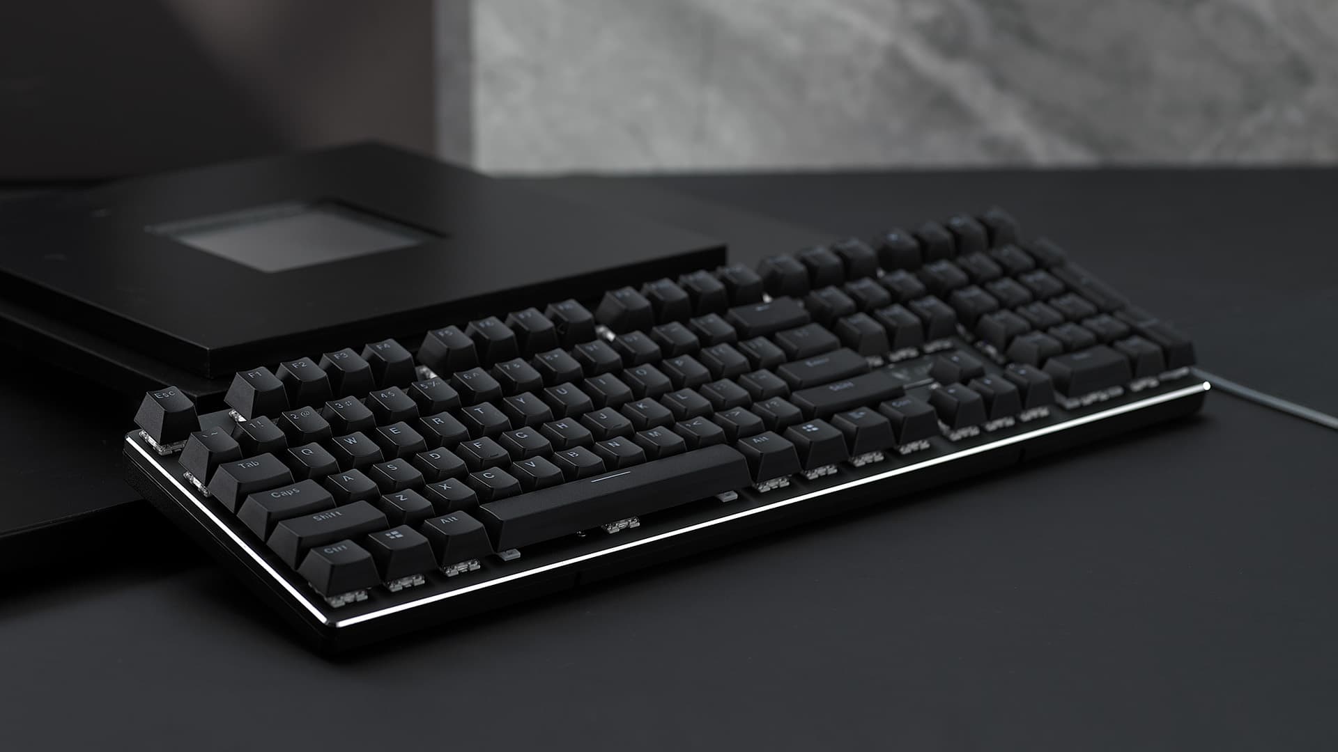 کیبورد گیمینگ سیمی رپو مدل V700 RGB — تصویر ۴