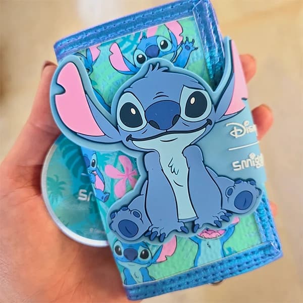 کیف پول بند دار اسمیگل Smiggle طرح Stitch — تصویر ۳