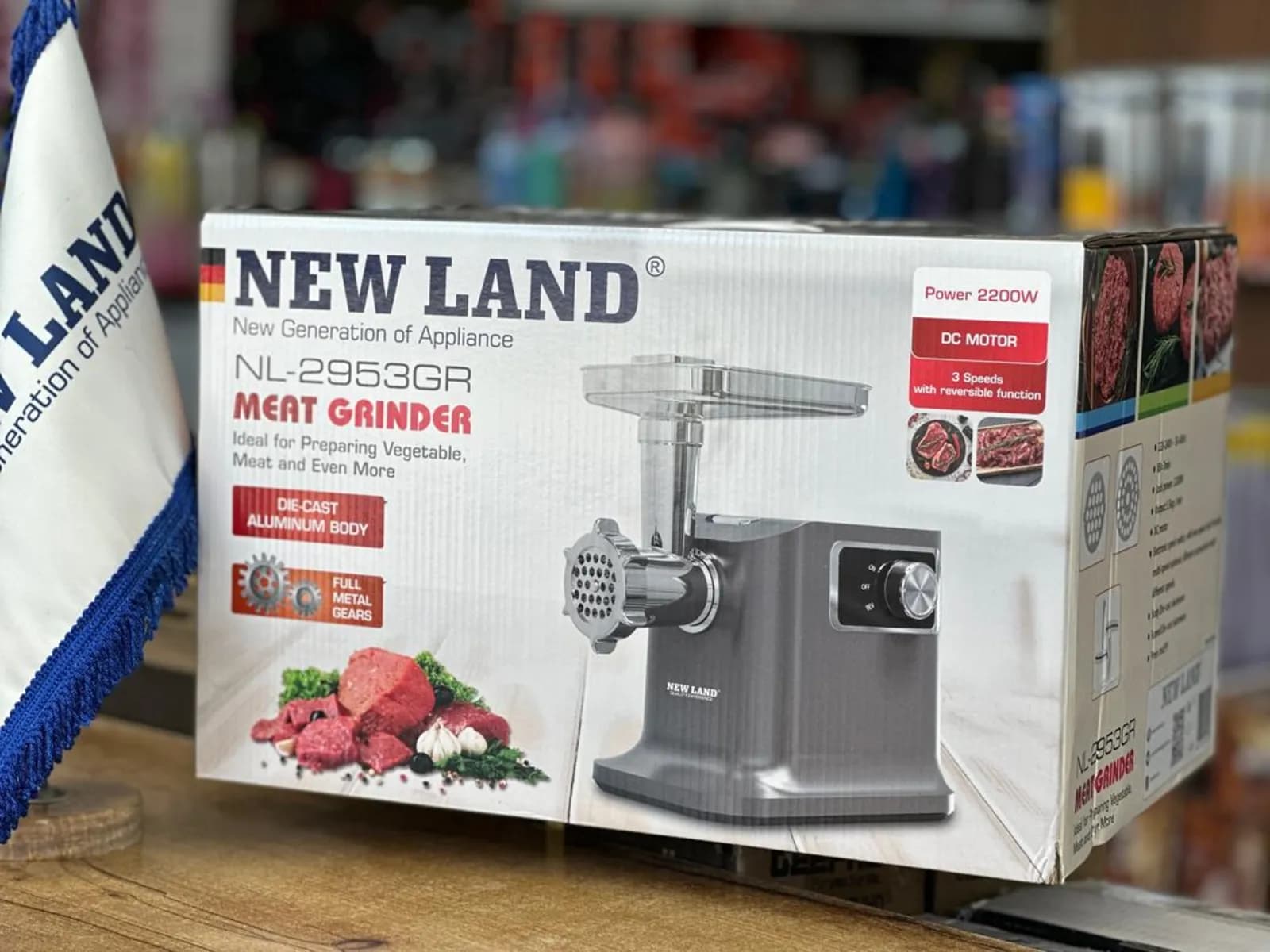 چرخ گوشت 2200 وات نیولند مدل 2953 | Newland Meat Grinder — تصویر ۲