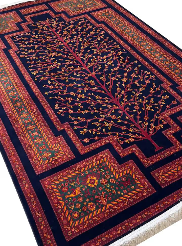 فرش طرح درختی بلوچ سرمه ای 700 شانه تراکم 2100 کد 80054