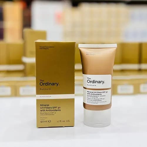 کرم ضد آفتاب مینرال حاوی آنتی اکسیدان SPF30 اوردینری 50ml — تصویر ۳