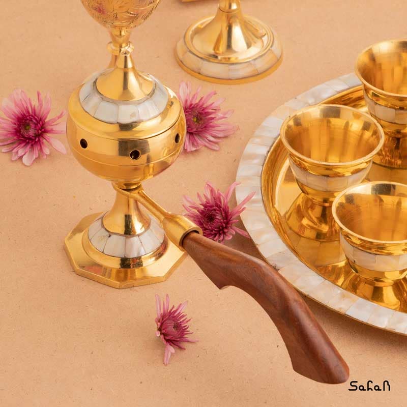 ست هفت سین برنجی و صدفی طلایی کد 241 — تصویر ۳