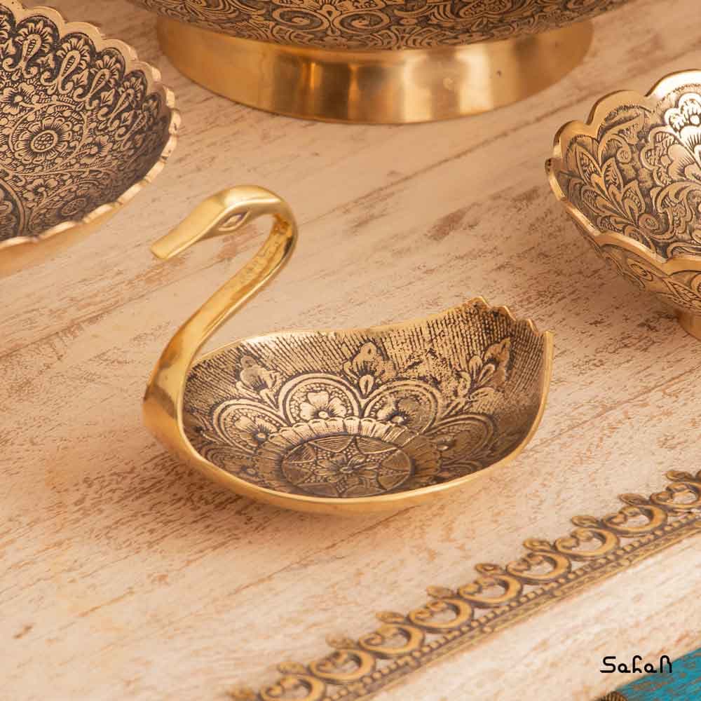 ست پذیرایی برنجی آنتیک کد 134 — تصویر ۲
