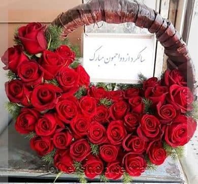 با دسته گل نارنجی اولین نگاه هر مهمان را میخکوب کن