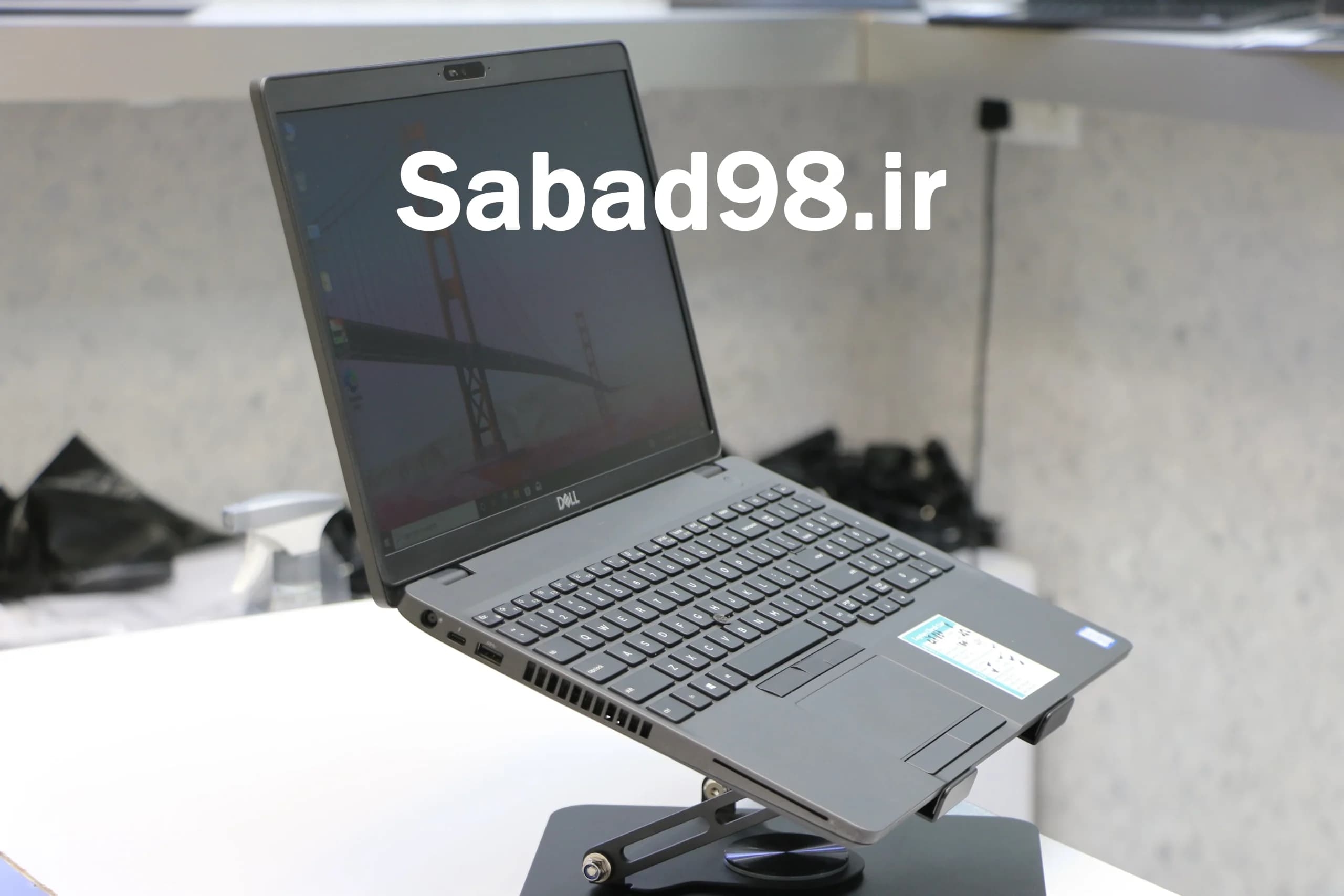 لپ تاپ Dell Latitude 5500 i5 8265U | 8GB | SSD 256GB | Intel HD | 15.6 inch FHD — تصویر ۴