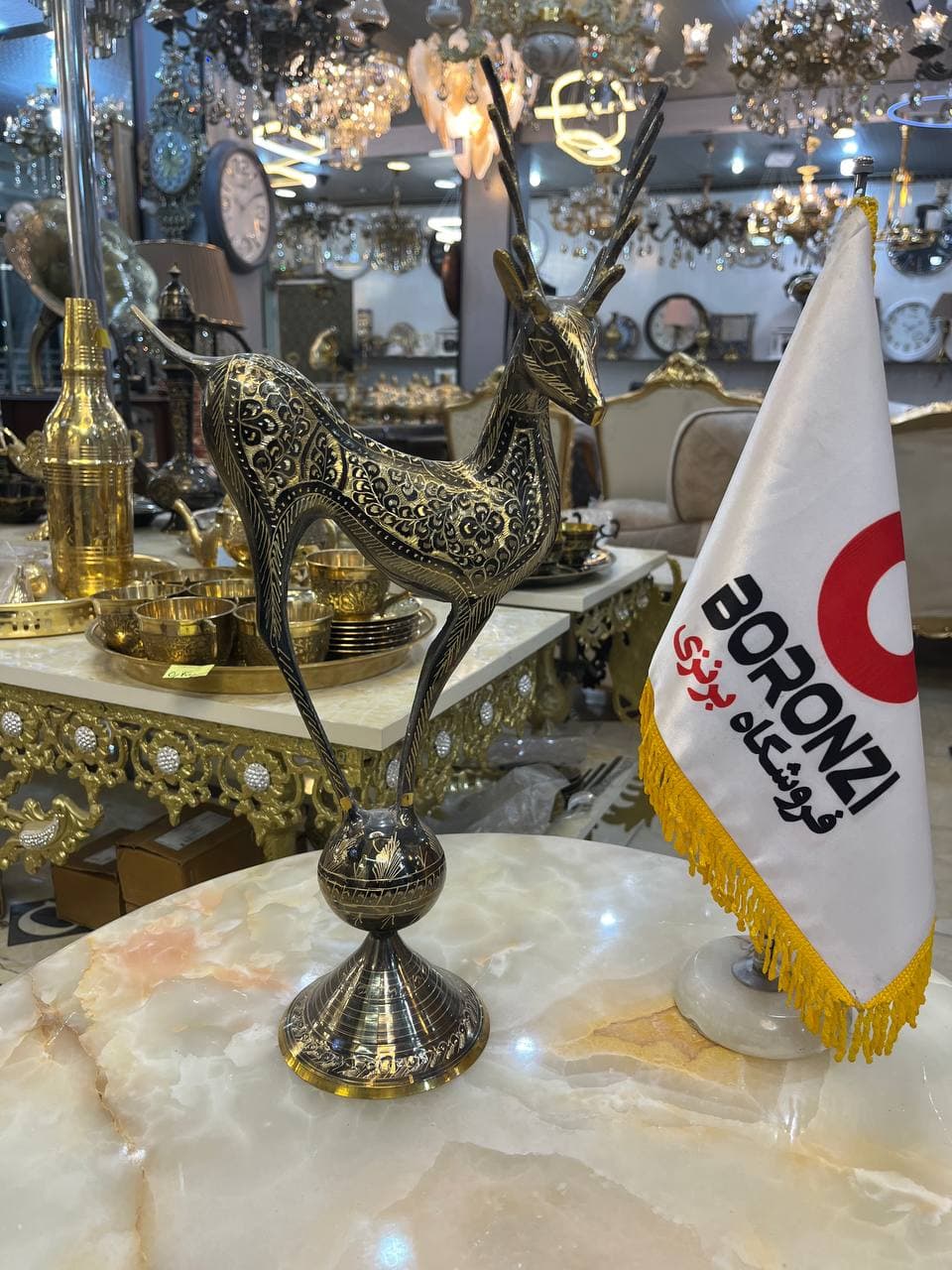 آهو روي گوي برنز قلمزني 30