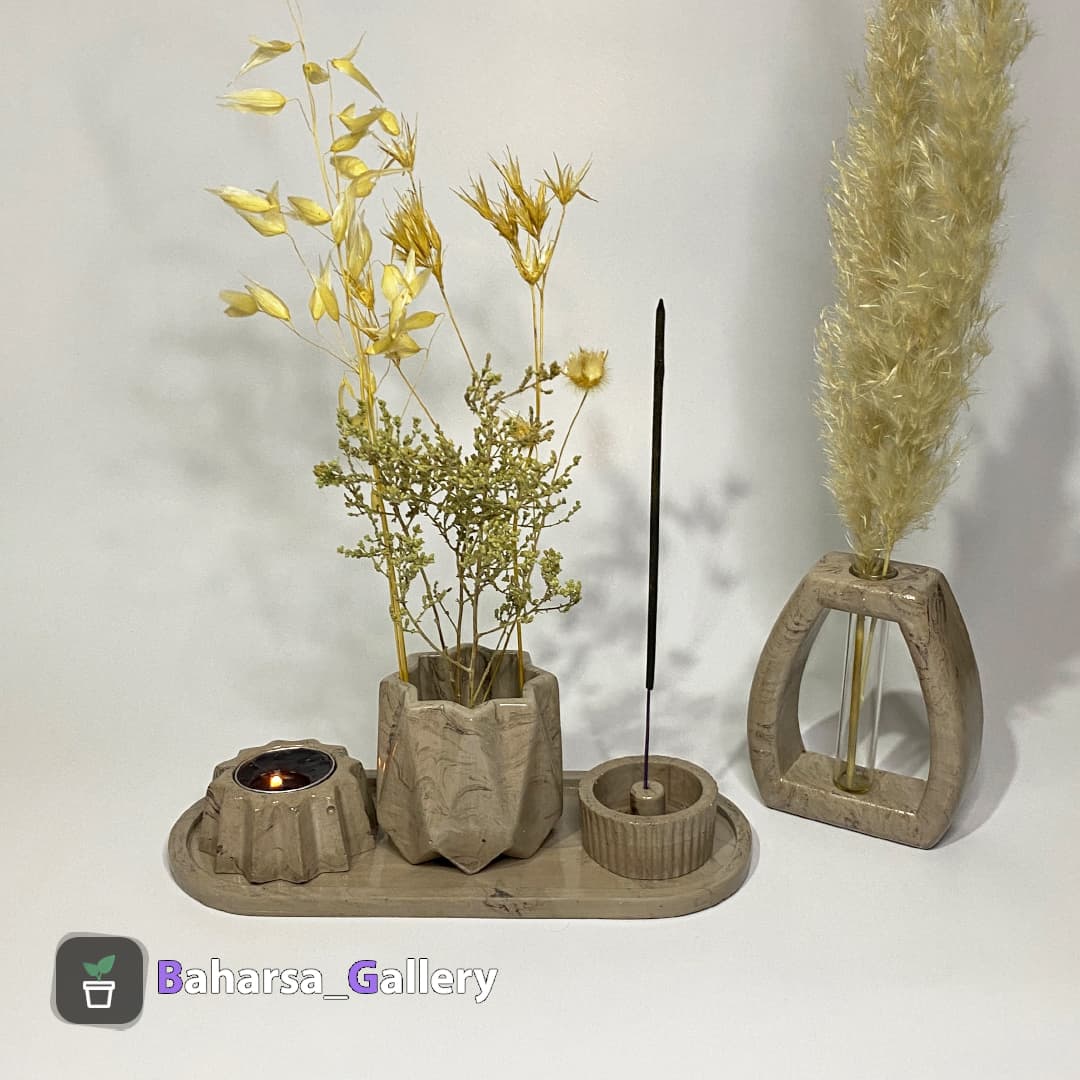 ست تزئینی طرح رگه دار قهوه ای (گلدان، جاشمعی، سینی، گل جای) بهارسا