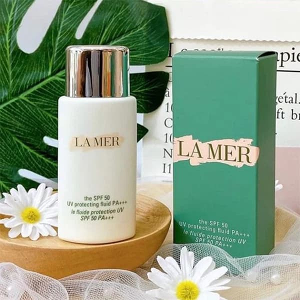 ضد آفتاب فلوئید لامر مدل Protecting اصل — تصویر ۲