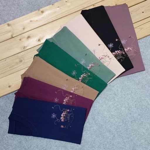 تیشرت نخ پنبه گلدوزی دار یقه هفت طرح کالسکه گل سایز 3XL زنانه (سایز 40 تا 46) — تصویر ۸