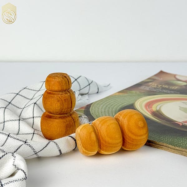 نمکدان چوبی خراطی چوب بلوط (تک عددی) sh615
