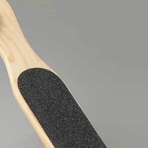 سوهان پا رنده پا سنگ پا نرم کننده و از بین برنده ترک و پینه پا پاهای بلوری و تمیز لایه بردار رنده پا چوب بابمبو اصل — تصویر ۳
