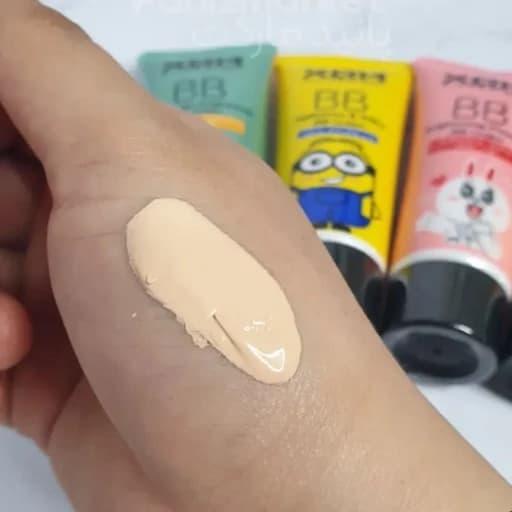 ضدآفتاب میشا دارای کرمپودر بی بی کرم و سی سی کرم فانتزی نچرال و پیگمنت بالا دارای پرایمر آبرسان بدون ماسیدگی کیوت کوشن — تصویر ۷