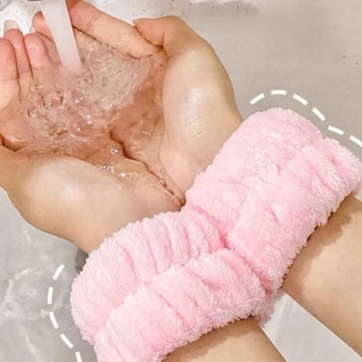 مچ بند حوله ای فانتزی دست پشمالویی برای روتین پوستی جلوگیری از خیس شدن دست هنگام شستشو صورت مچ گیر ابگیر — تصویر ۴