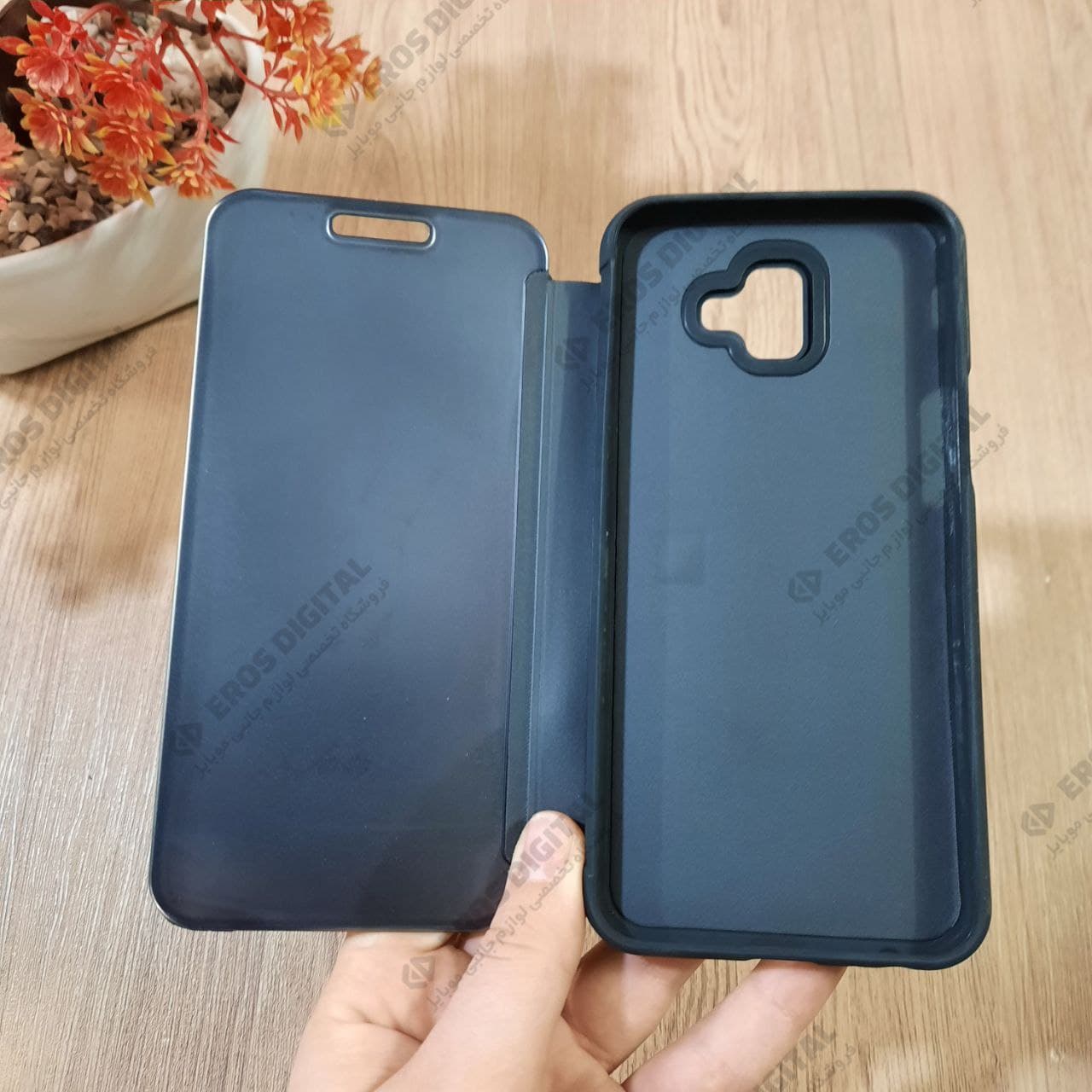 قاب کلاسوری گوشی Samsung Galaxy J6 Plus مدل Clear View Standing — تصویر ۳