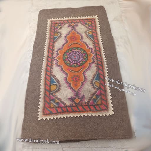 نمد فرش 2 متری طرح سنتی