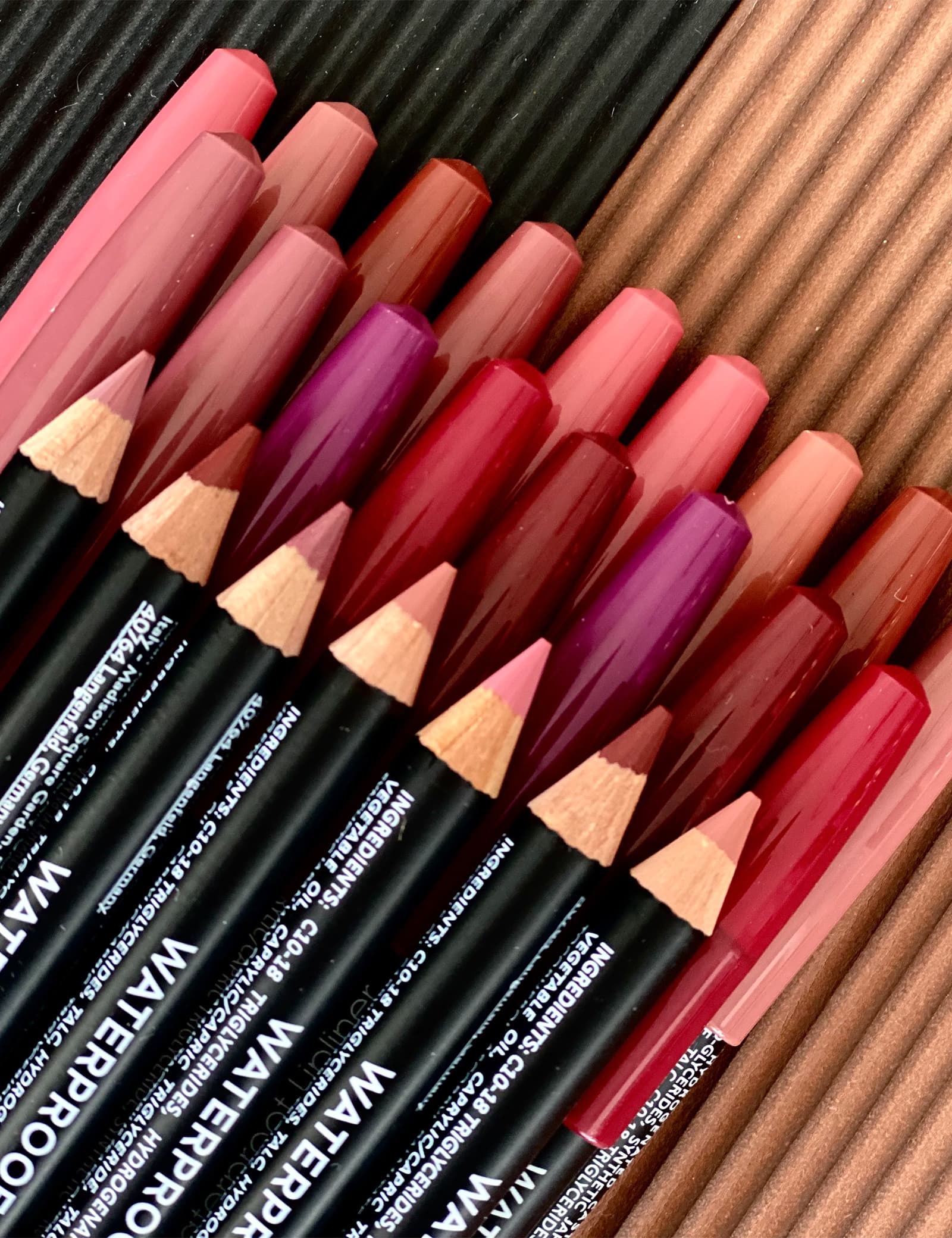 مداد لب ضد آب فلورمار Flormar مدل Waterproof Lipliner شماره 243 رنگ Hot Cocoa — تصویر ۹