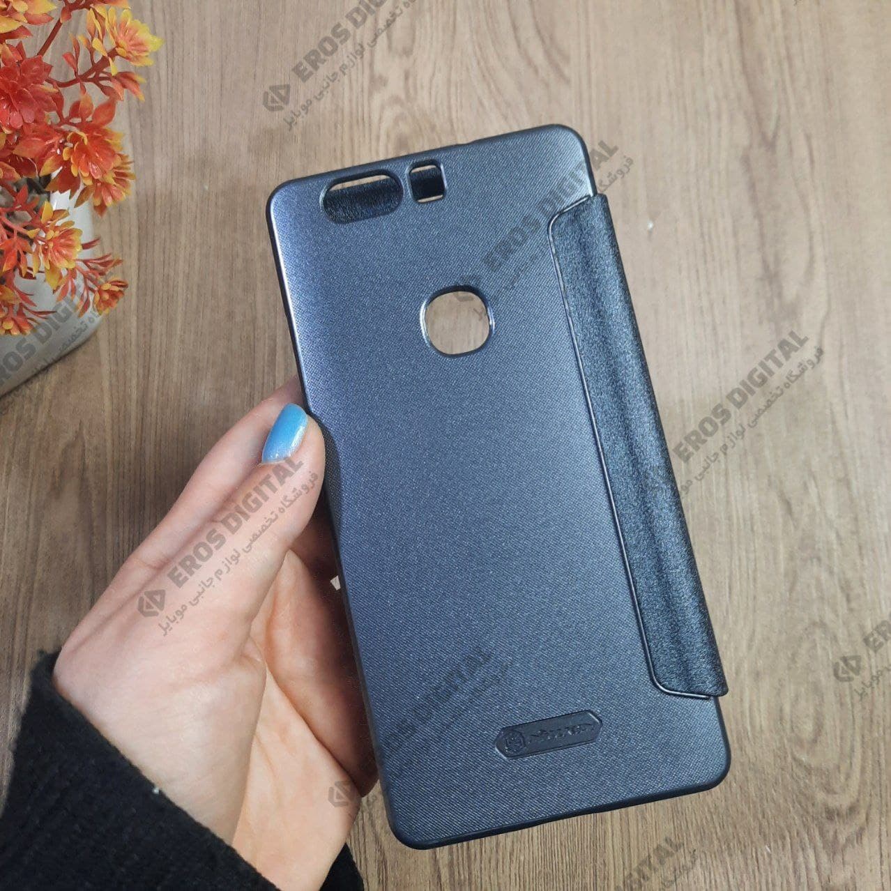 قاب گوشی Huawei Honor V8 کیف کلاسوری نیلکین مدل Sparkle Leather — تصویر ۲