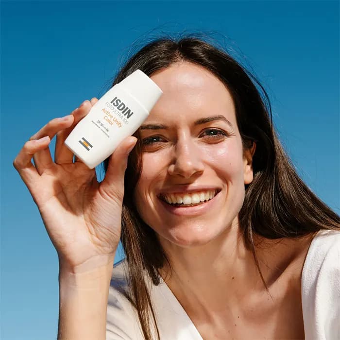ایزدین ضد آفتاب اسپات (ضد لک)فاقد چربی رنگی فوتو اولترا SPF50 50ml — تصویر ۸