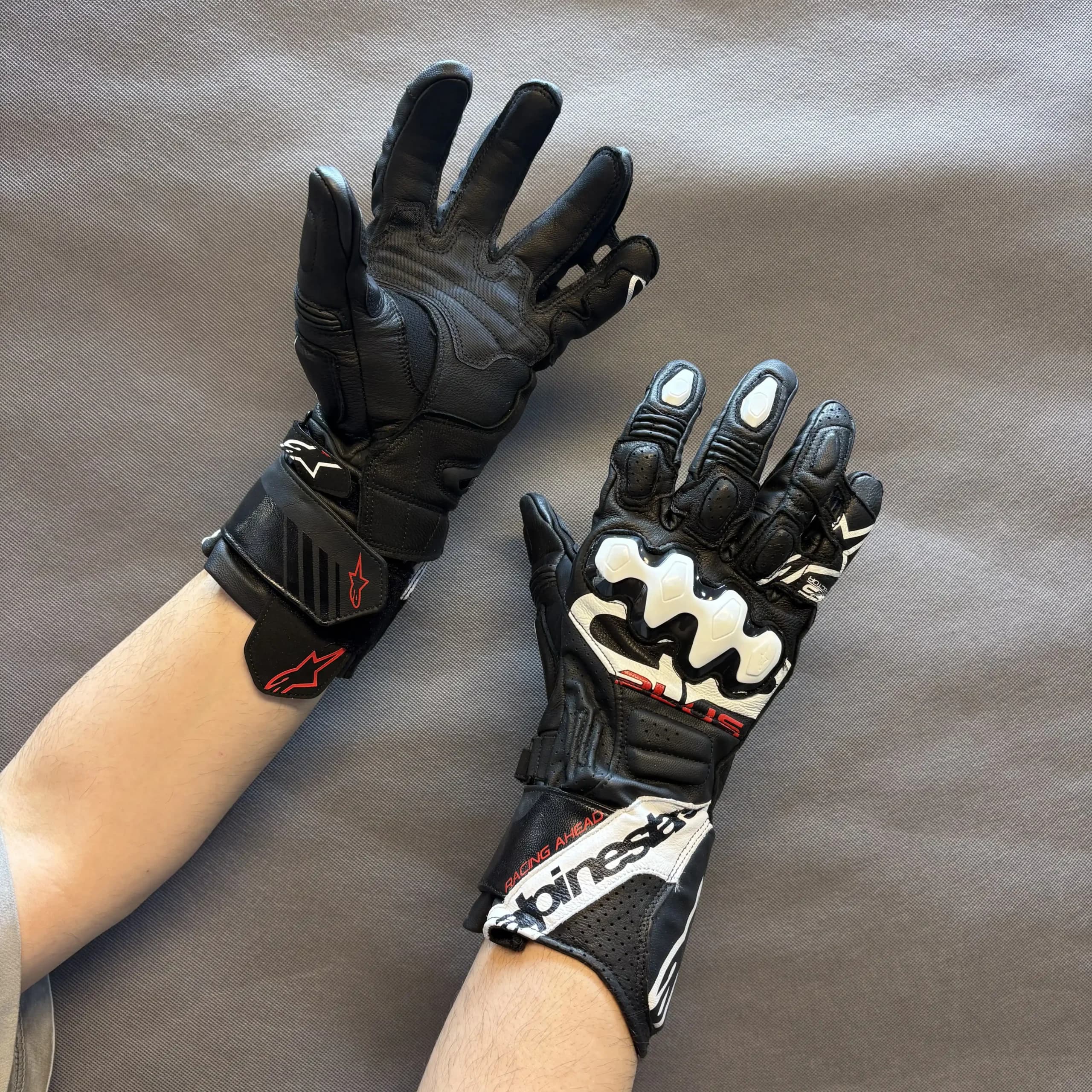 دستکش موتور Alpinestars GP Plus R V3 | دستکش اورجینال ریسی حرفهای — تصویر ۲