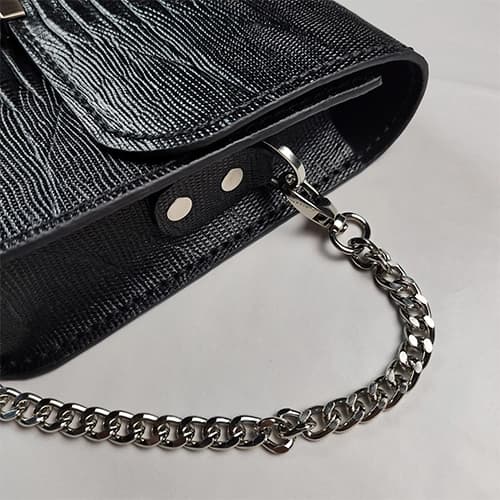 کیف دوشی چرم دست دوز زنانه مدل 01 — تصویر ۳