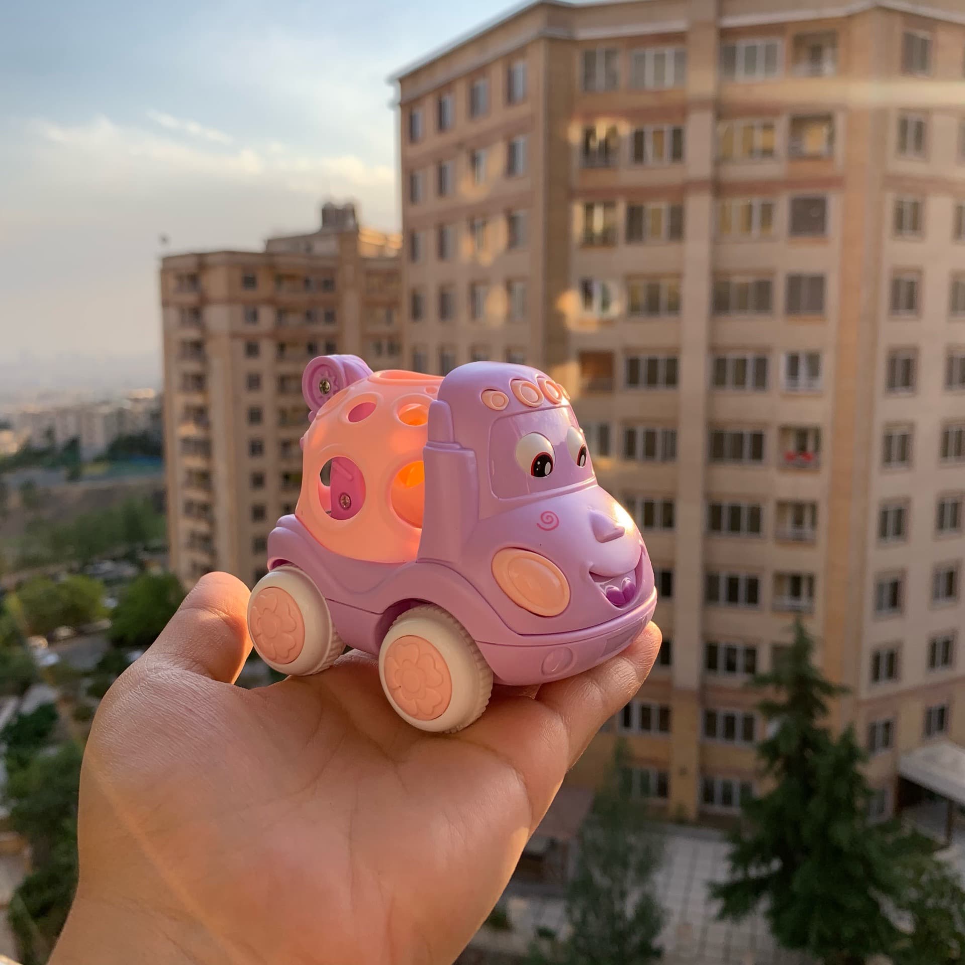 ماشین جغجغه ایی قدرتی سیلیکونی — تصویر ۳