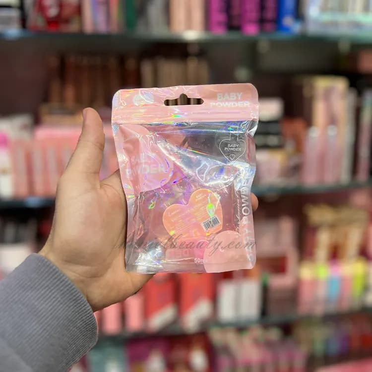 عطر بیکینی قلبی با رایحه پودر بچه — تصویر ۳