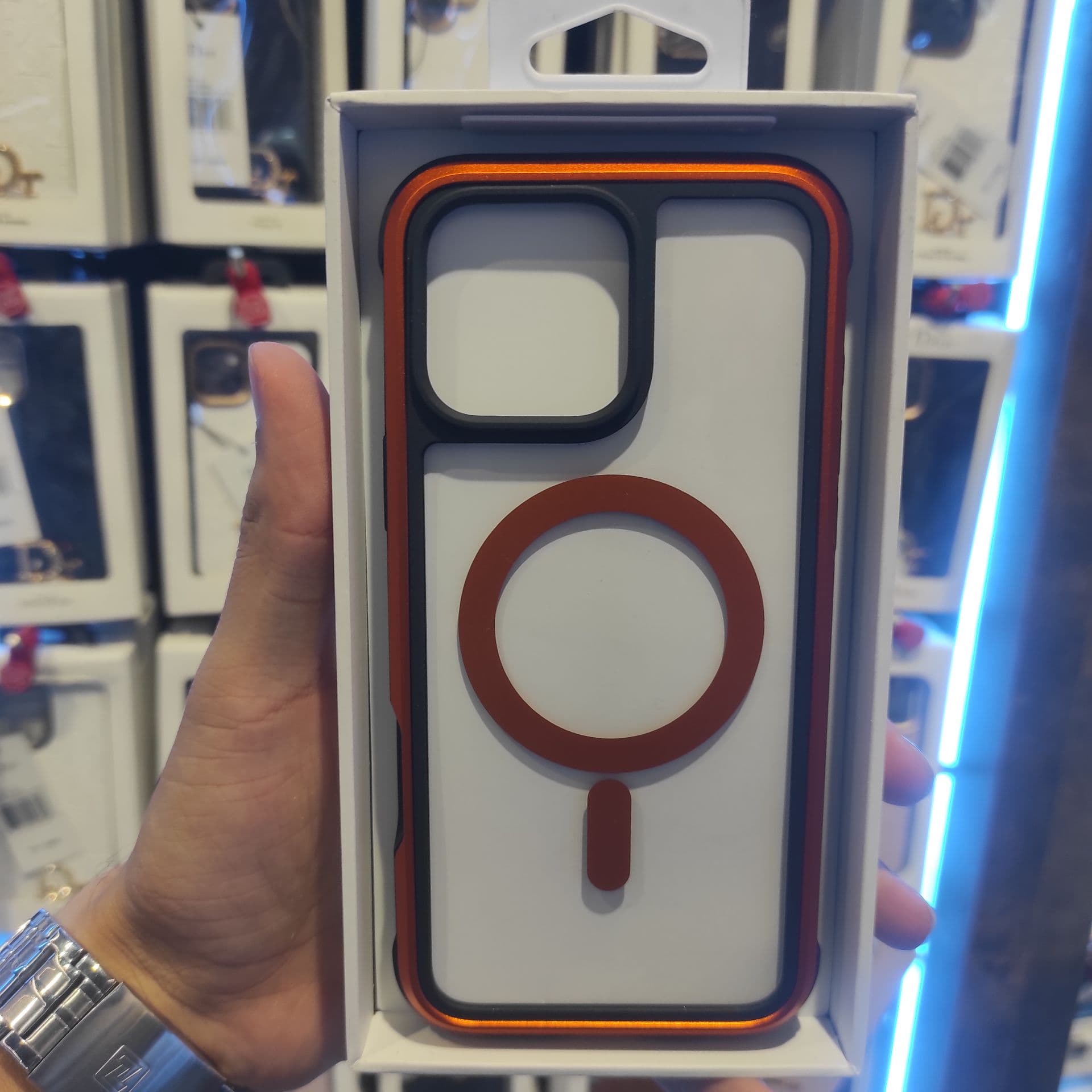 قاب viva مدل مگ آرس مناسب گوشی موبایل آیفون 16Promax — تصویر ۶