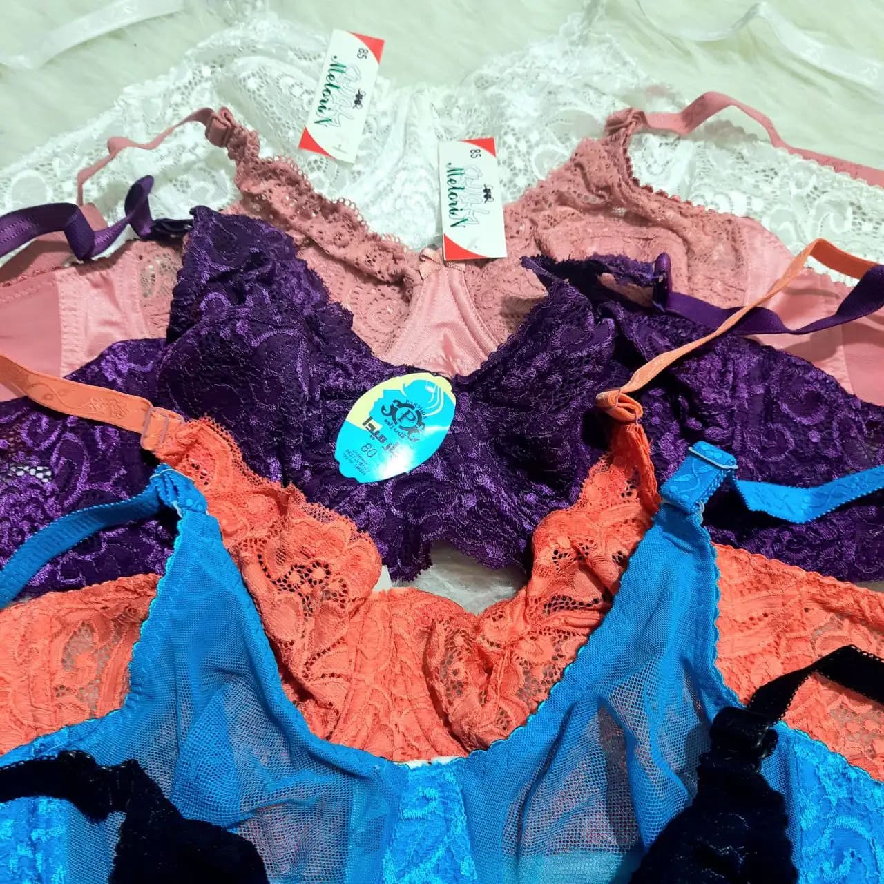 سوتین فنردار میکس کد 8669 (بسته نه‌تایی) — تصویر ۳
