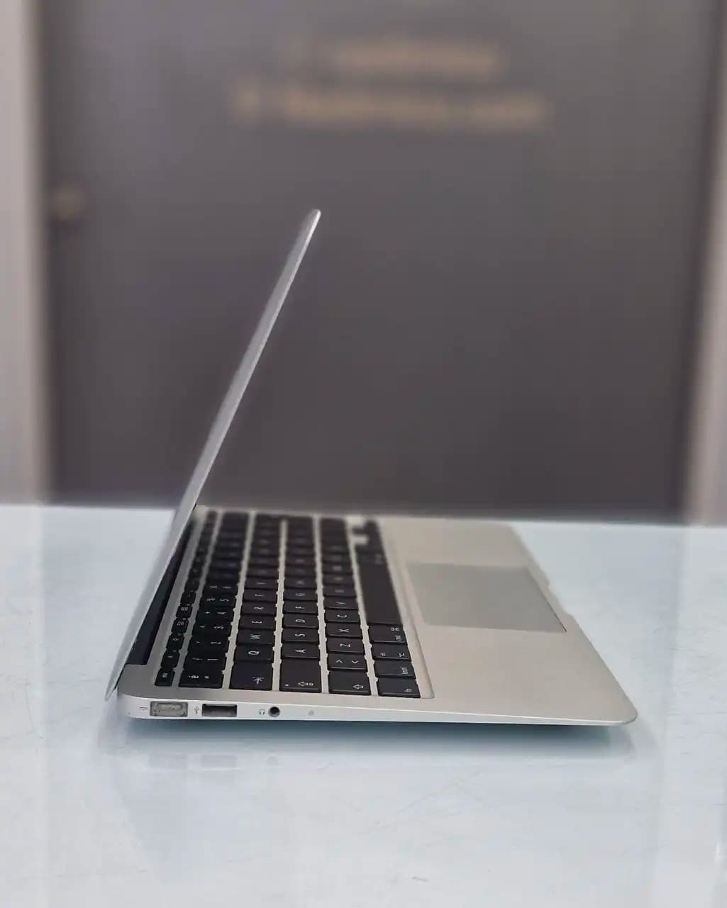 لپ تاپ استوک اپل مک بوک ایر مدل APPLE MacBook Air 4.1 A1370 — تصویر ۳