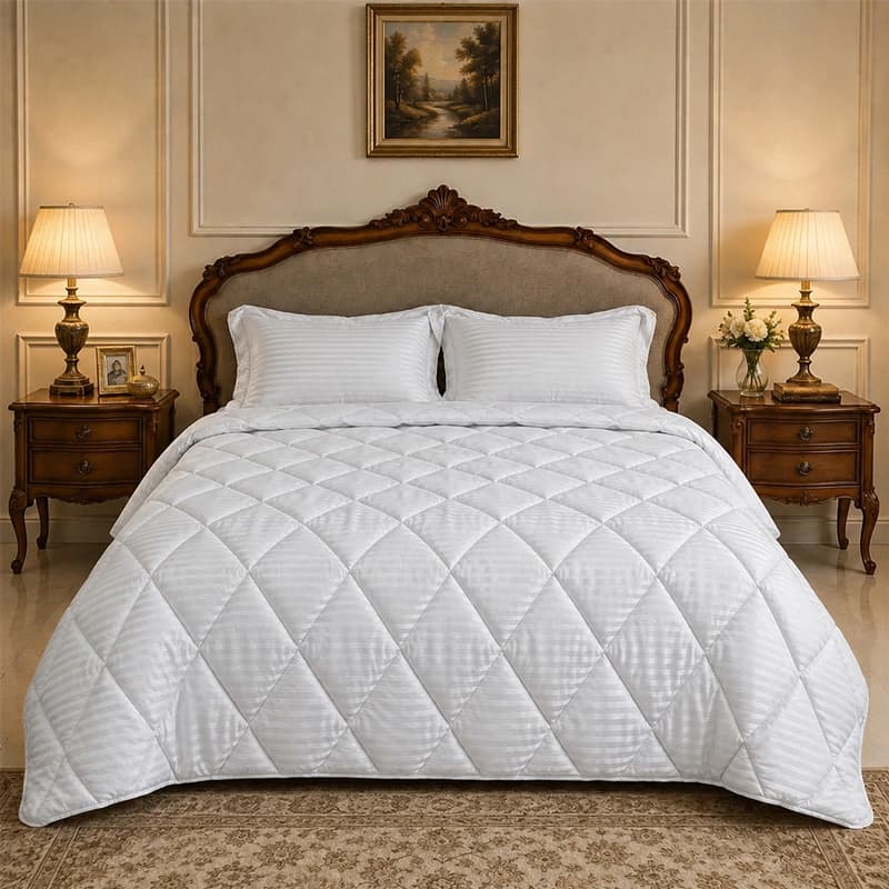 ست لحاف دسینی مدل Regal Hotel Stripe دو نفره