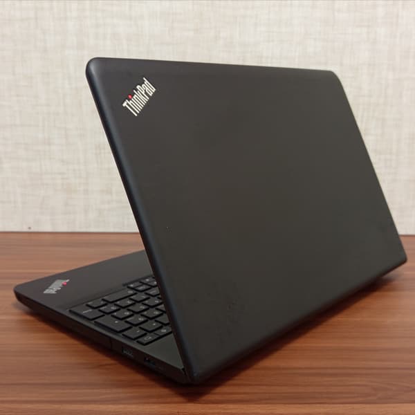 لپ تاپ استوک لنوو مدل ThinkPad E550 پردازنده i5 نسل 5 — تصویر ۴