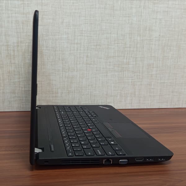 لپ تاپ استوک لنوو مدل ThinkPad E550 پردازنده i5 نسل 5 — تصویر ۳