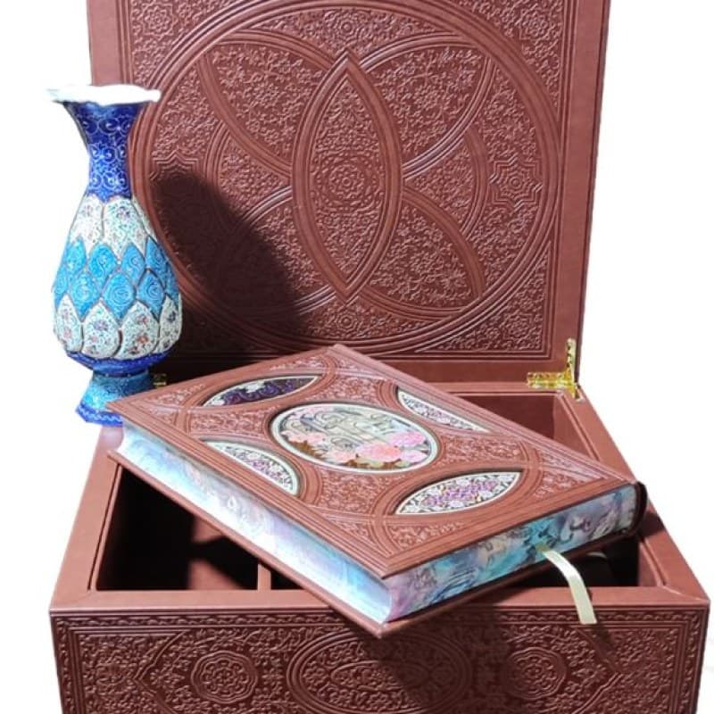 دیوان حافظ وزیری گلاسه تمام مصور چرم جعبه دار نفیس با گلدان مینا — تصویر ۲