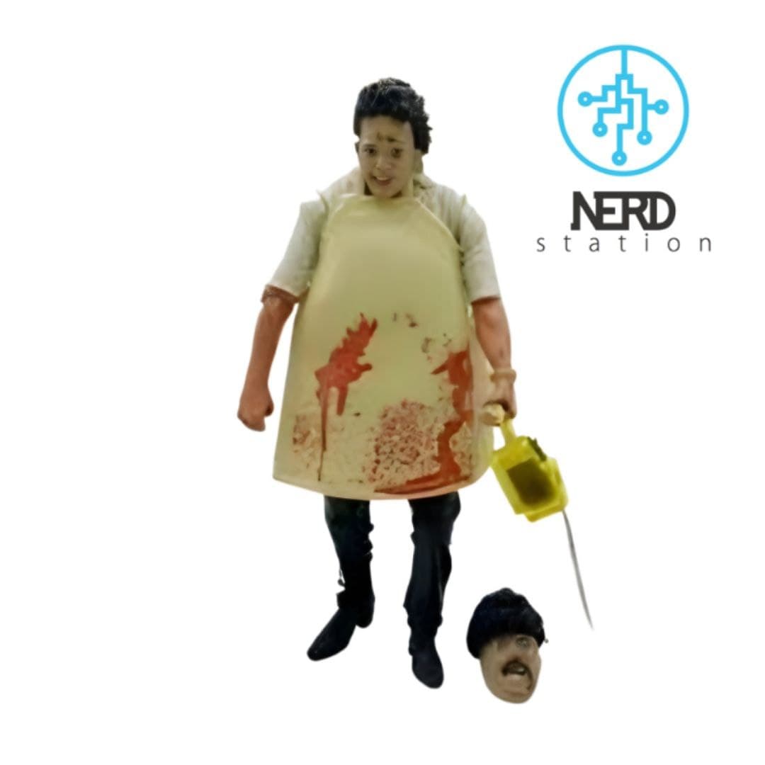 اکشن فیگور قتل عام با اره برقی در تگزاس