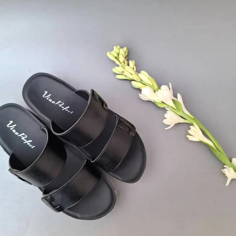 دمپایی زنانه وینو مدل پریا دوسگک — تصویر ۲
