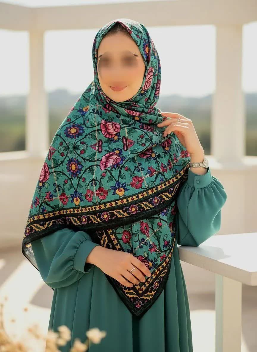 روسری سوپرنخ زنانه طرح گلزار رنگ سبز