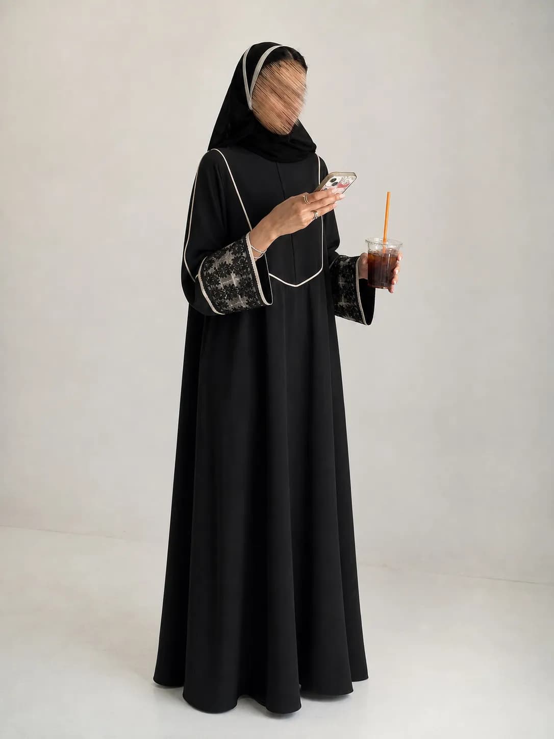 عبا زنانه لیا