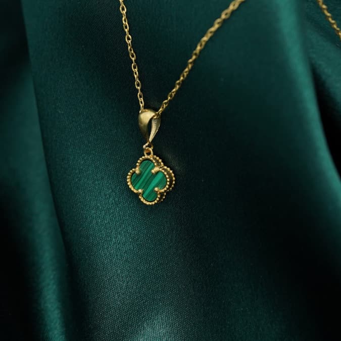 پلاک طلا ونکلیف سبز کد P060 — تصویر ۴