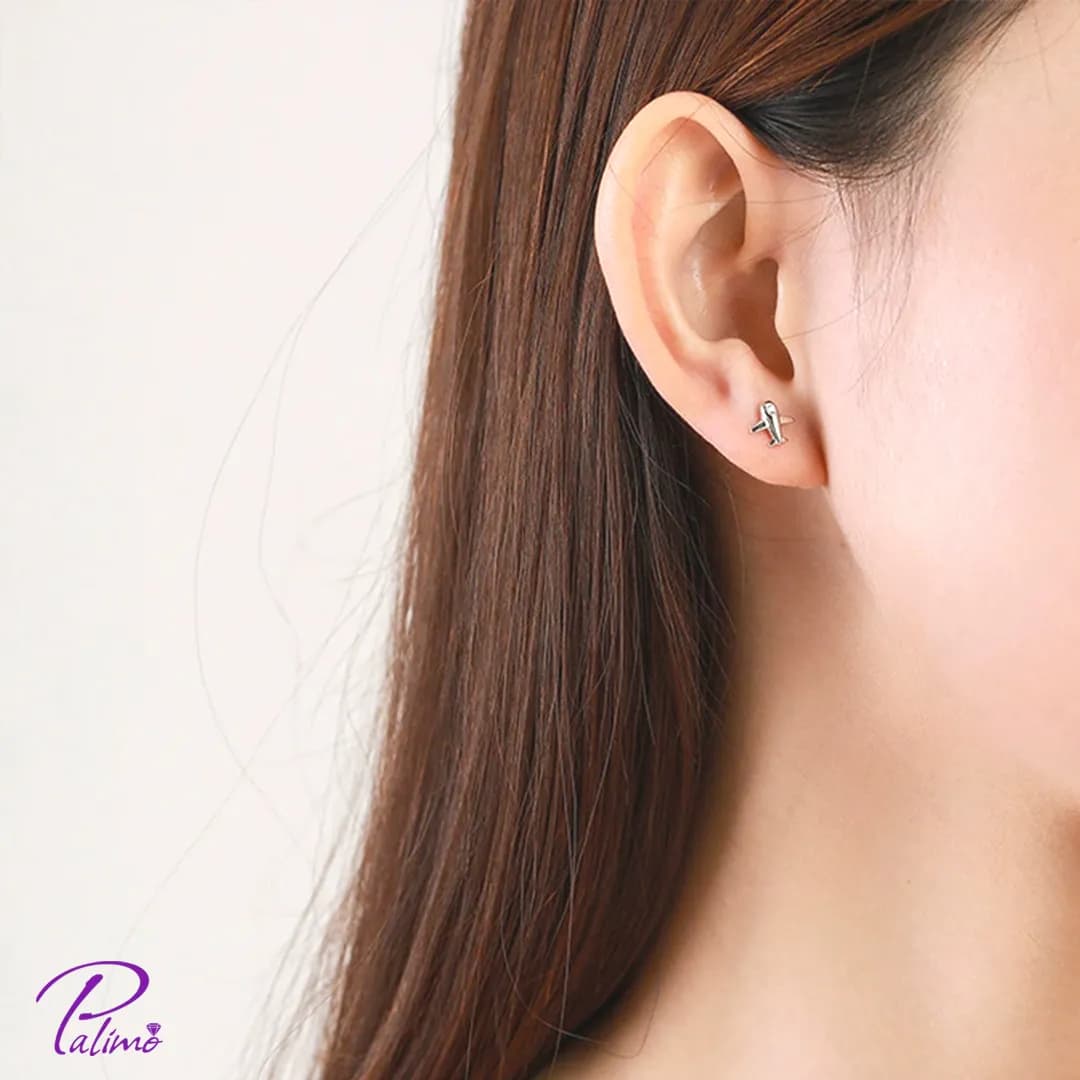 گوشواره نقره مینیمال هواپیما E2155 با روکش طلای سفید — تصویر ۳