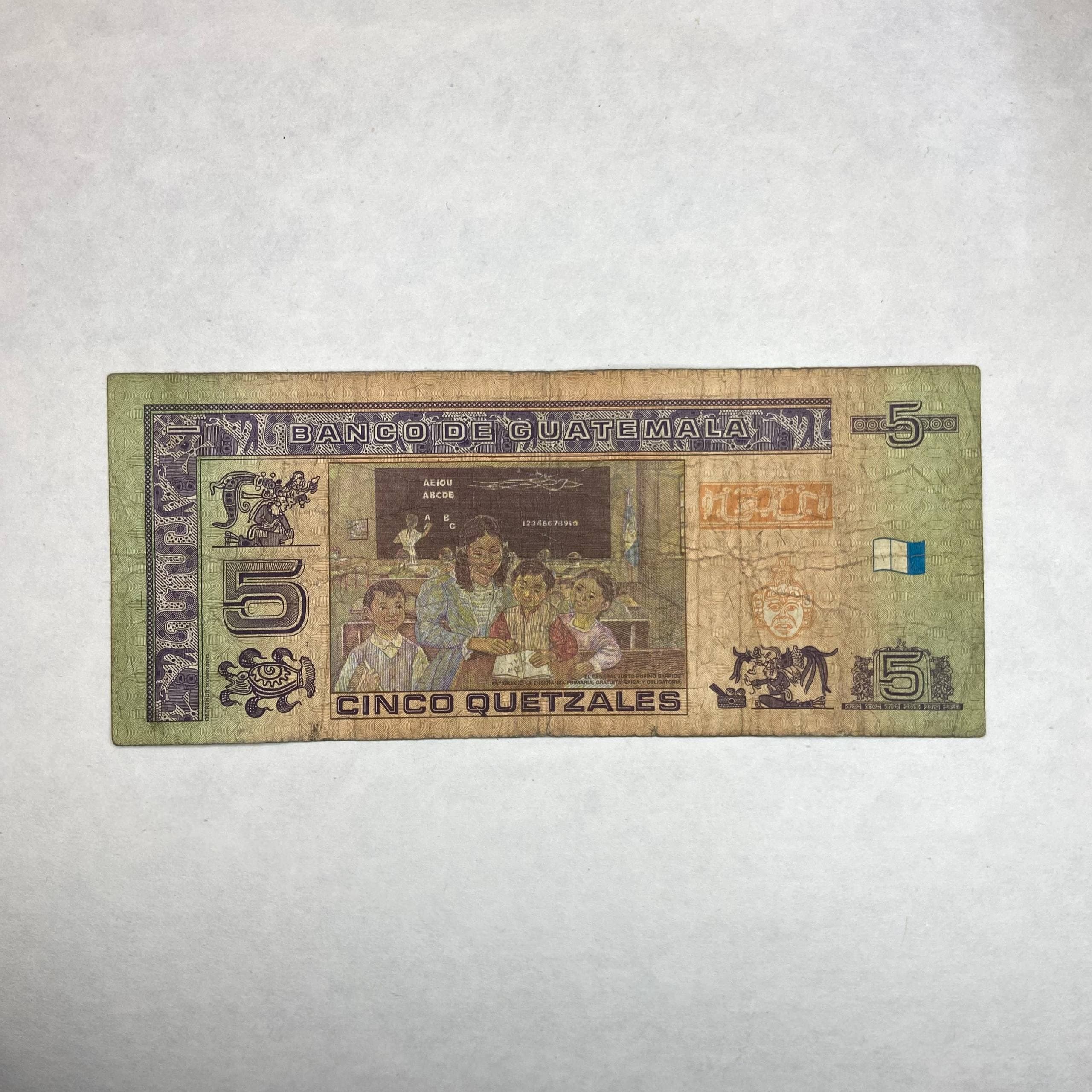 اسکناس 5 کوئتزال گواتمالا (کارکرده) — تصویر ۲