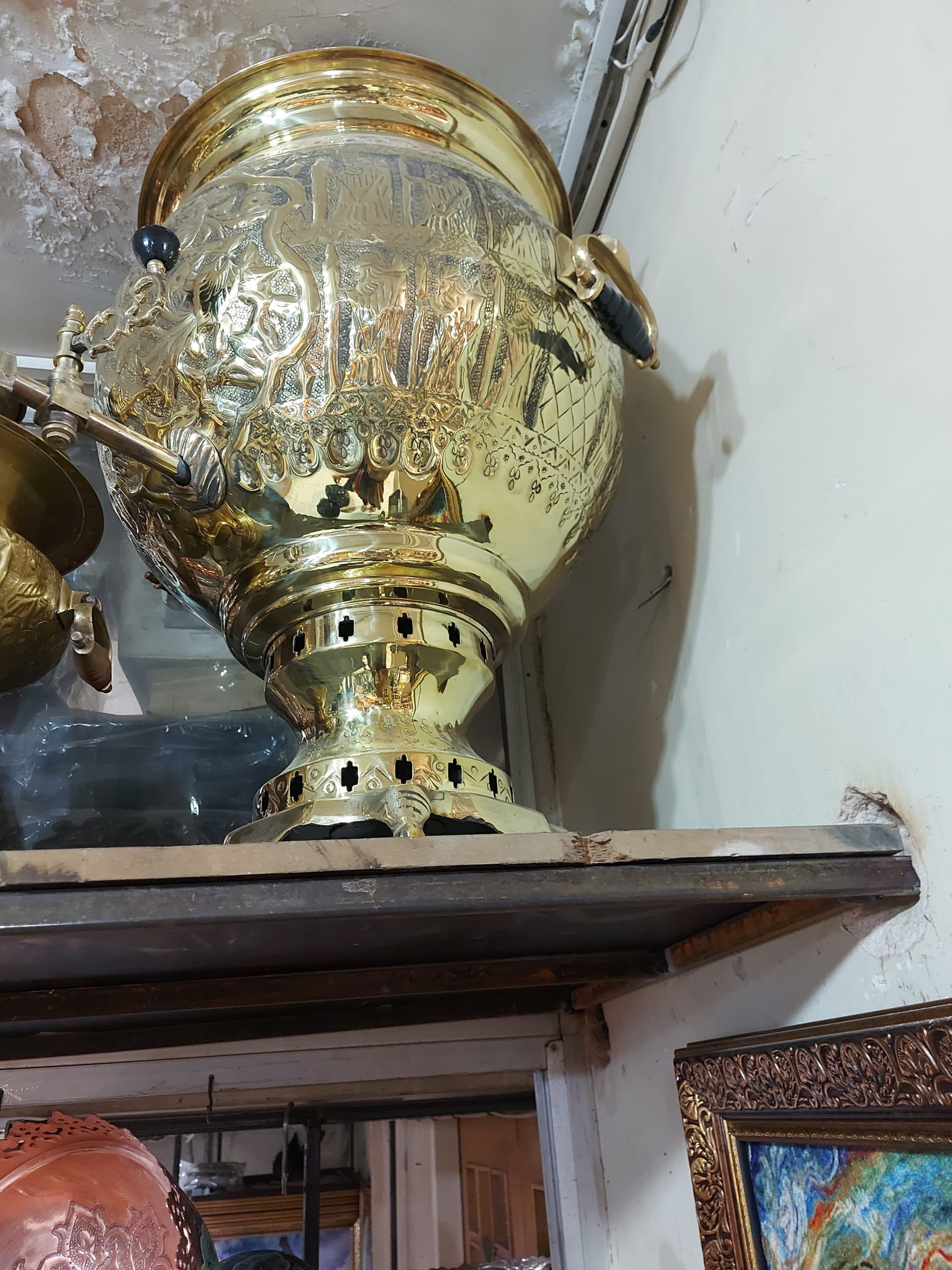 سماور گازی 60 لیتری برنجی — تصویر ۳
