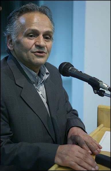 دانلود کتاب تاریخ نسخه پردازی و تصحیح انتقادی نسخه های خطی اثر نجیب مایل هروی — تصویر ۲