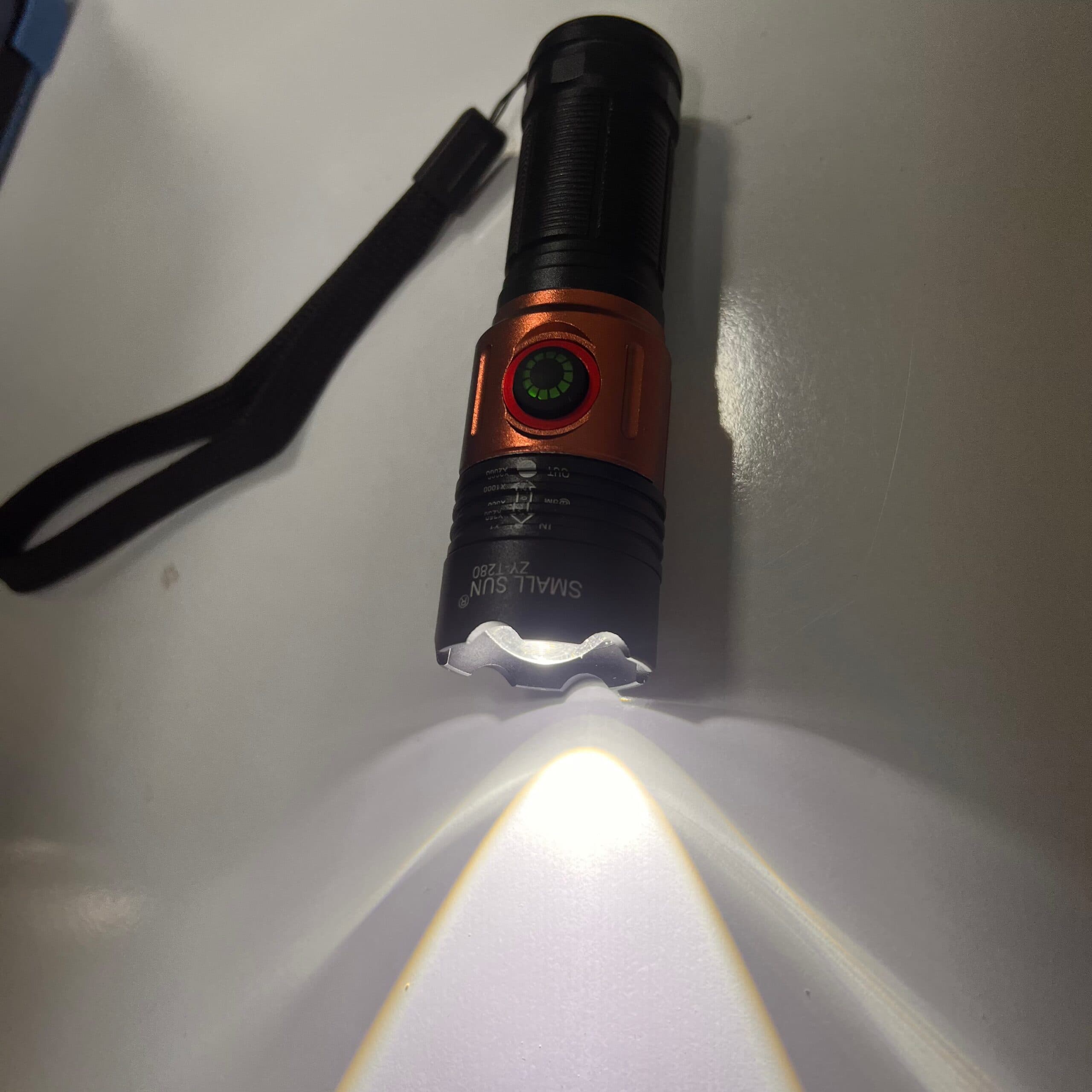 چراغ قوه دستی اسمال سان مدل T280 — تصویر ۴