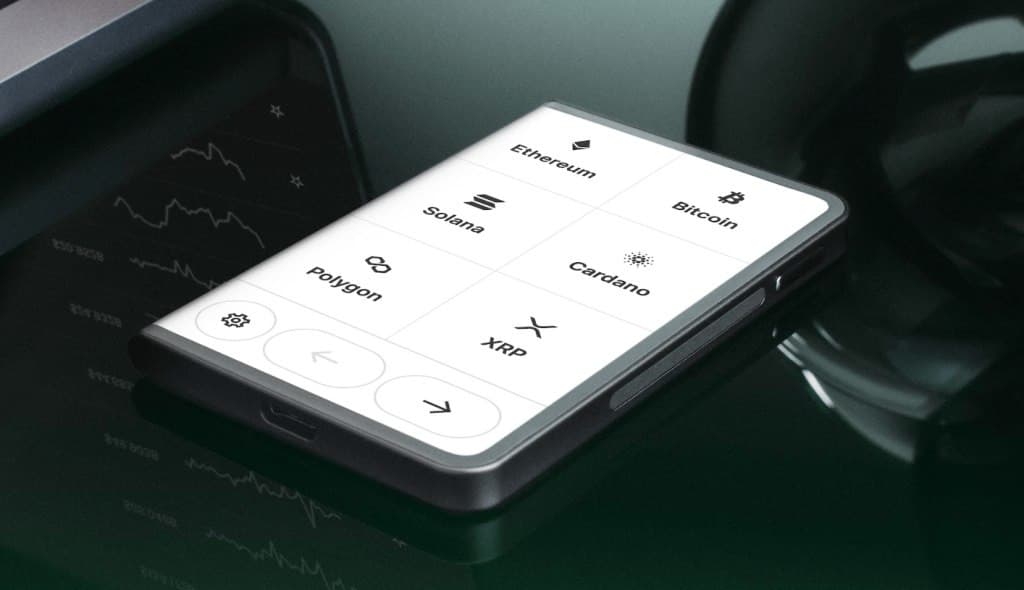 کیف پول سخت افزاری لجر نانو استکس (Ledger Stax) بزودی در ولت خان — تصویر ۴